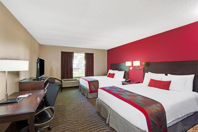 New World Inn & Conference Center Columbus Bagian luar foto